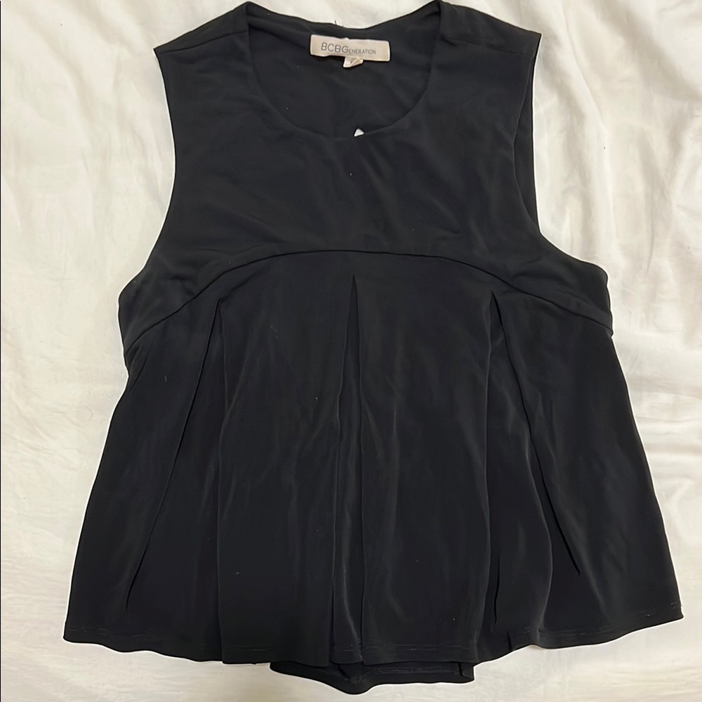 ❌SOLD❌BCBGMAXAZRIA BCBGENERATION Women's Black Sleeveless Flowy Top